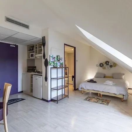 Tithome 3 - Grand Bus Gare Centre Sanctuaire