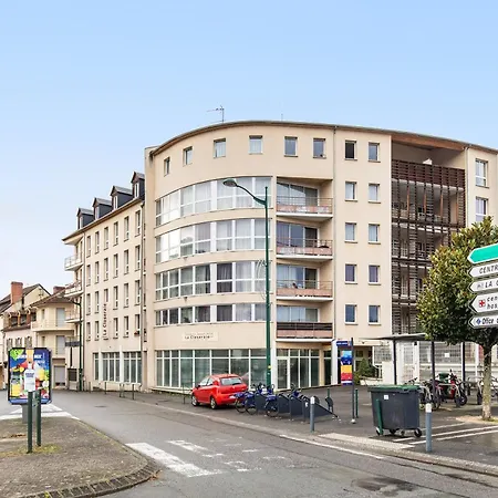 Tithome 3 - Grand Bus Gare Centre Sanctuaire ルルド