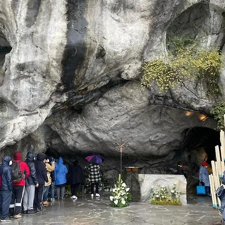 Tithome 3 - Grand Bus Gare Centre Sanctuaire *